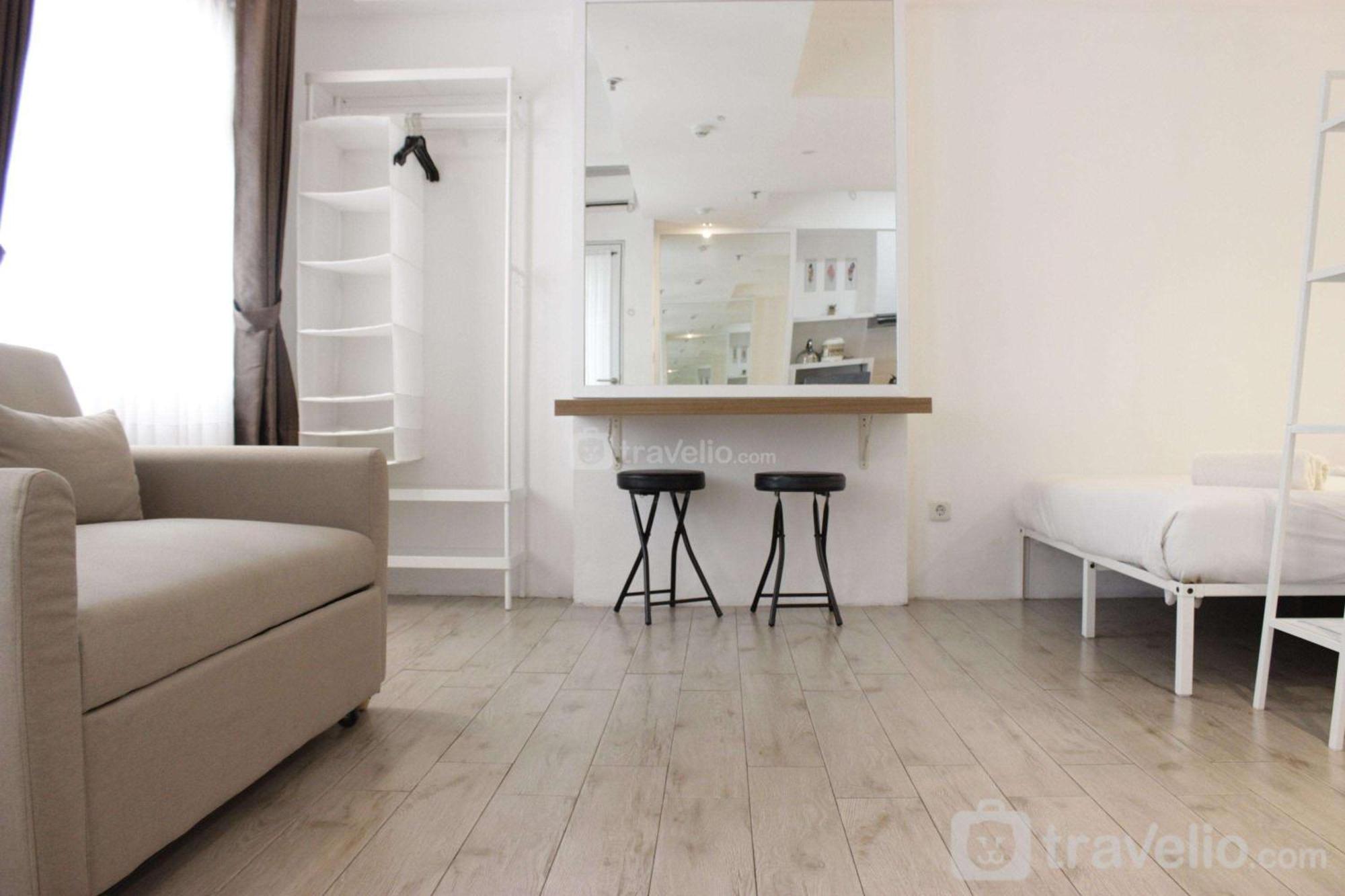 Apartemen Modern Chic At Grand Afrika By Travelio *