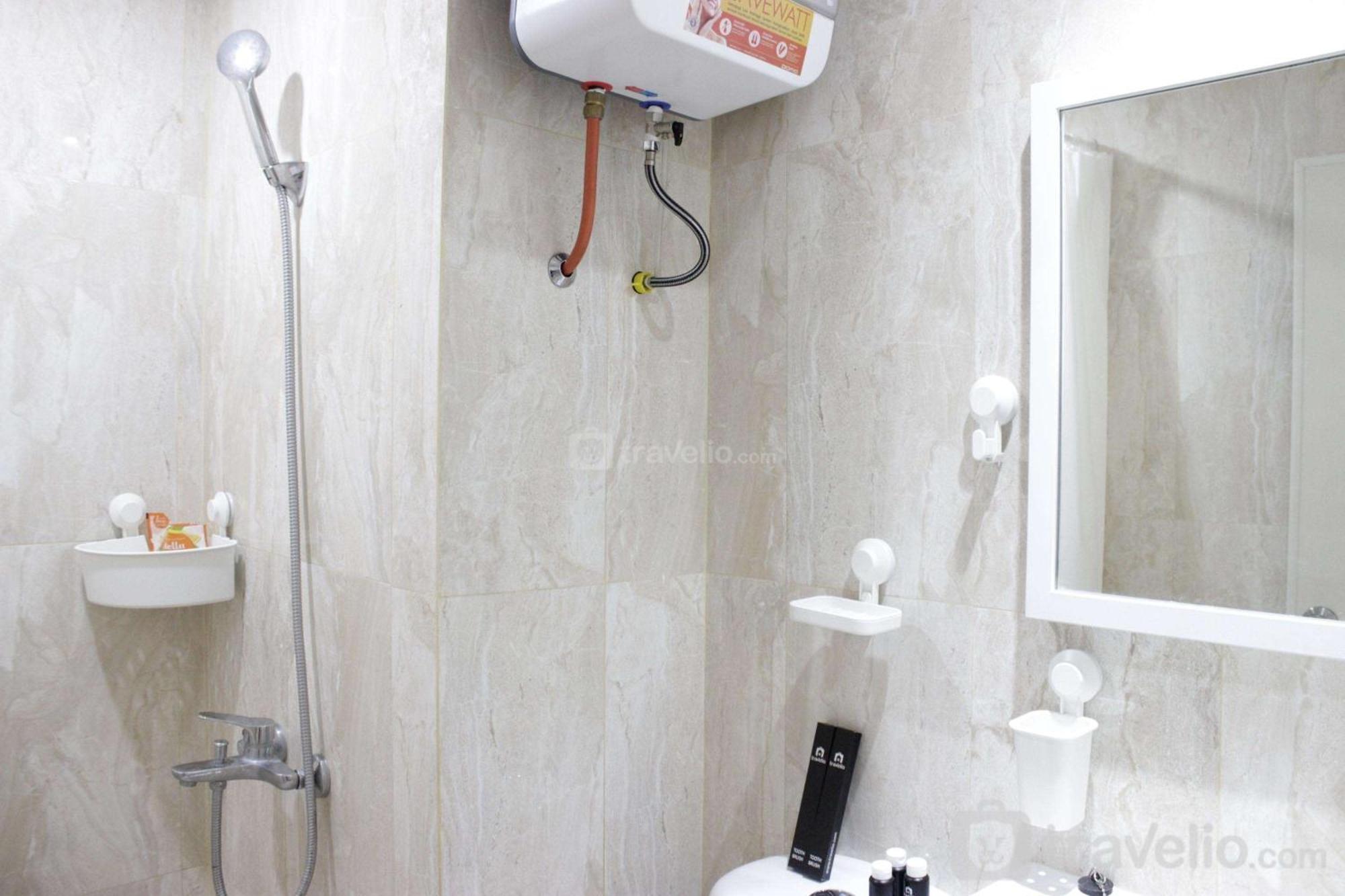 Modern Chic At Grand Afrika By Travelio Apartemen
