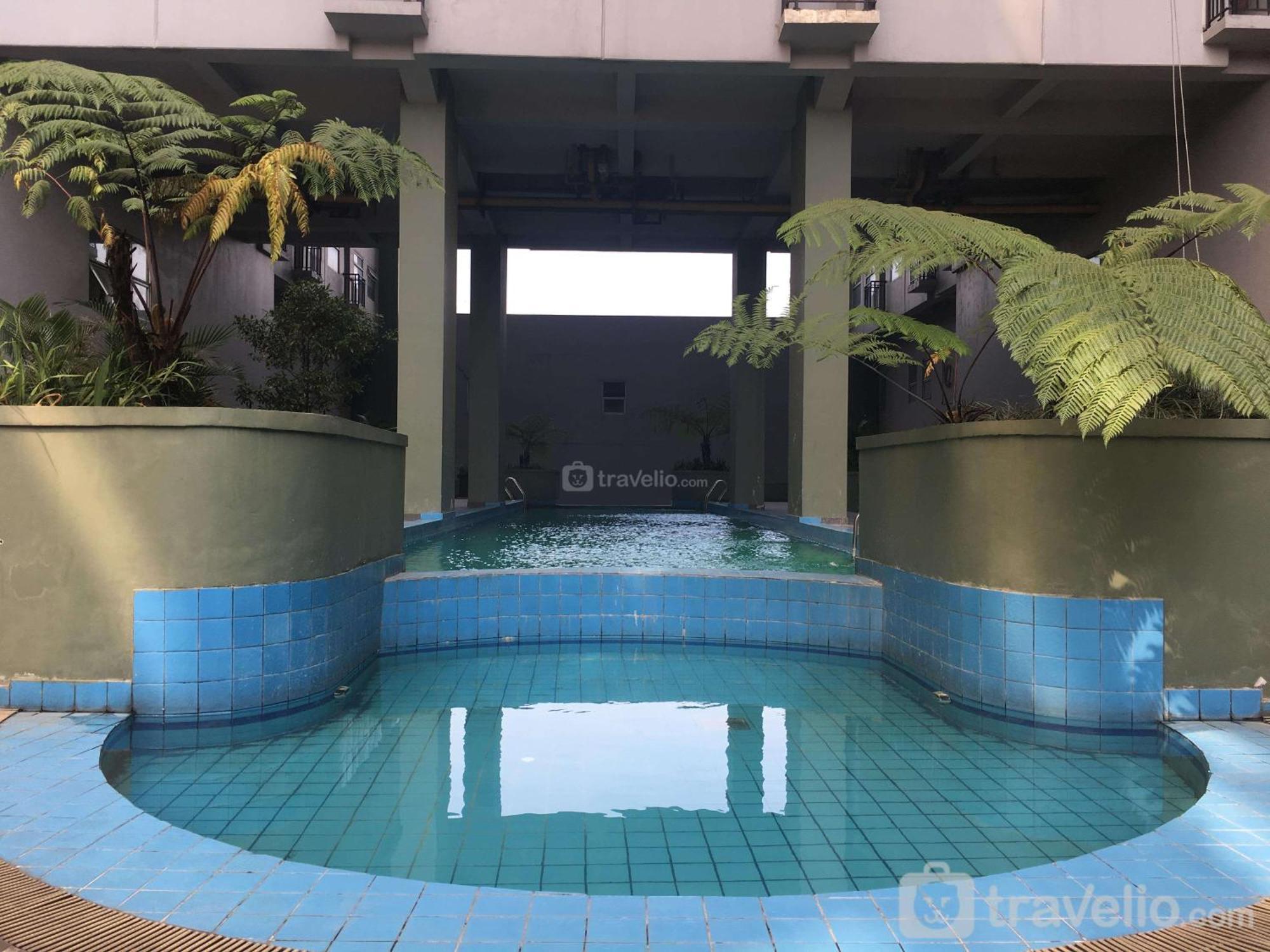 Modern Chic At Grand Afrika By Travelio
